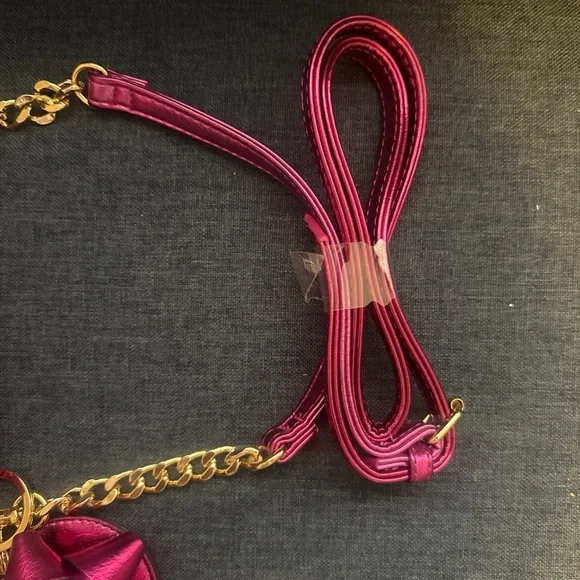 Juicy Couture Fuchsia Shoulder Bag with Gold Details - Picture 3 of 3